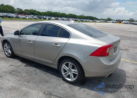 2014 Volvo S60 T5 from USA, damaged, VIN YV1612FS7E1285853
